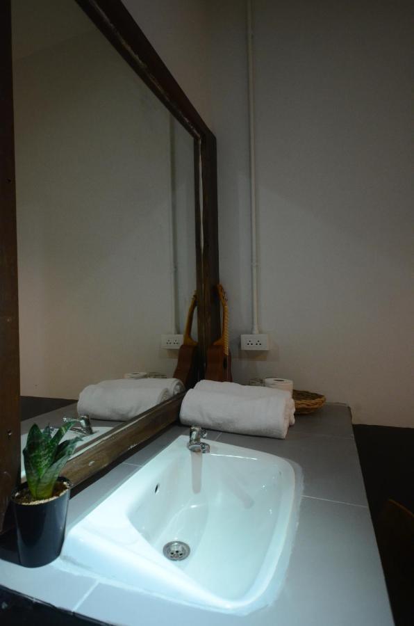 Suandok History House Aparthotel Chiang Mai Bagian luar foto