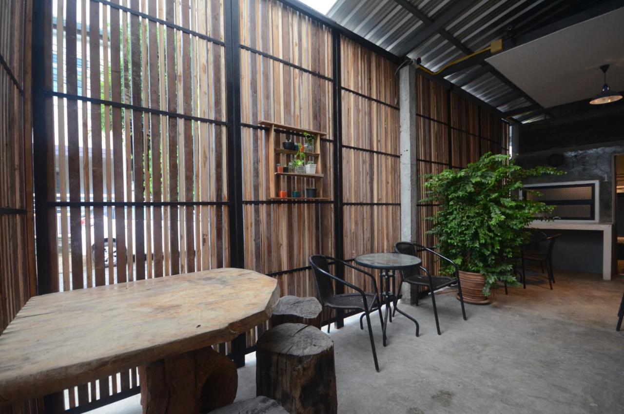 Suandok History House Aparthotel Chiang Mai Bagian luar foto