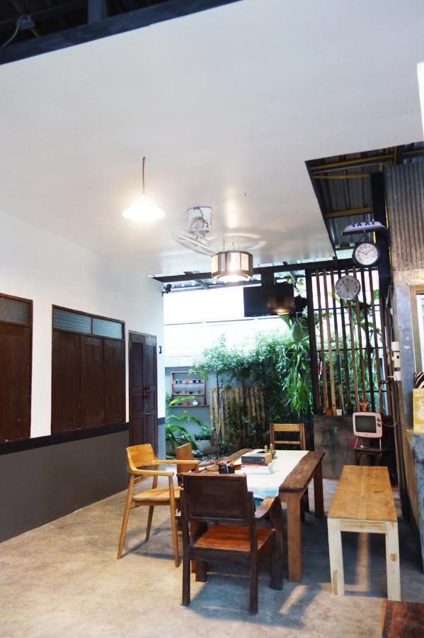 Suandok History House Aparthotel Chiang Mai Bagian luar foto